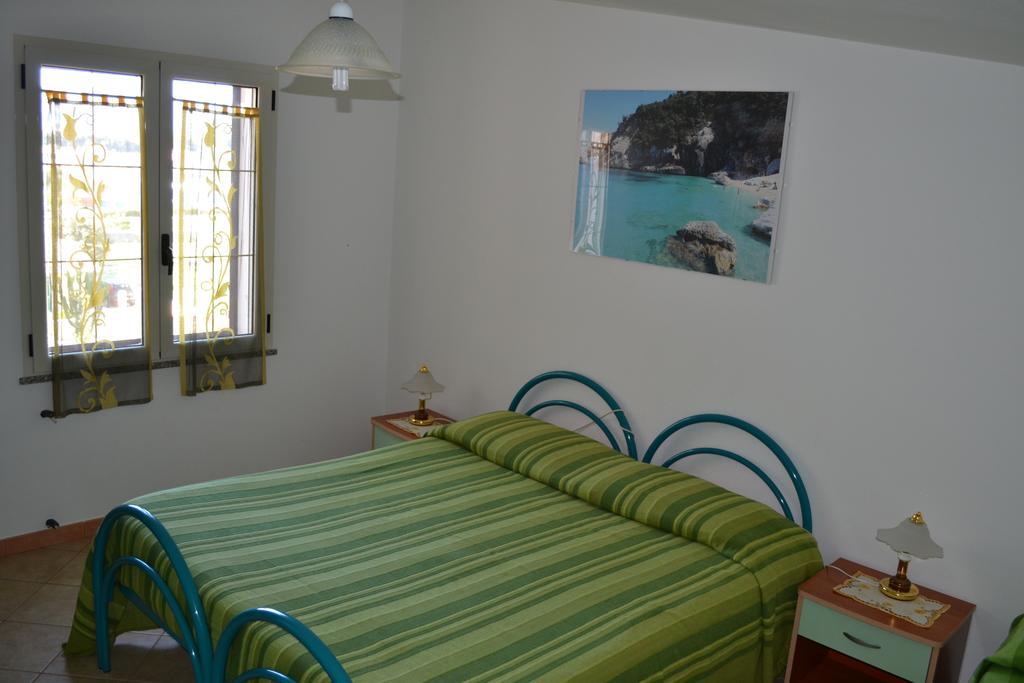לוצוראי Marina'S Apartment Ogliastra חדר תמונה