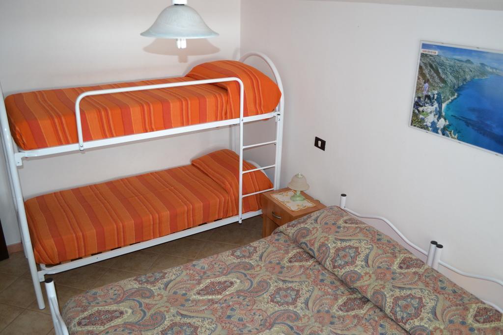 לוצוראי Marina'S Apartment Ogliastra חדר תמונה
